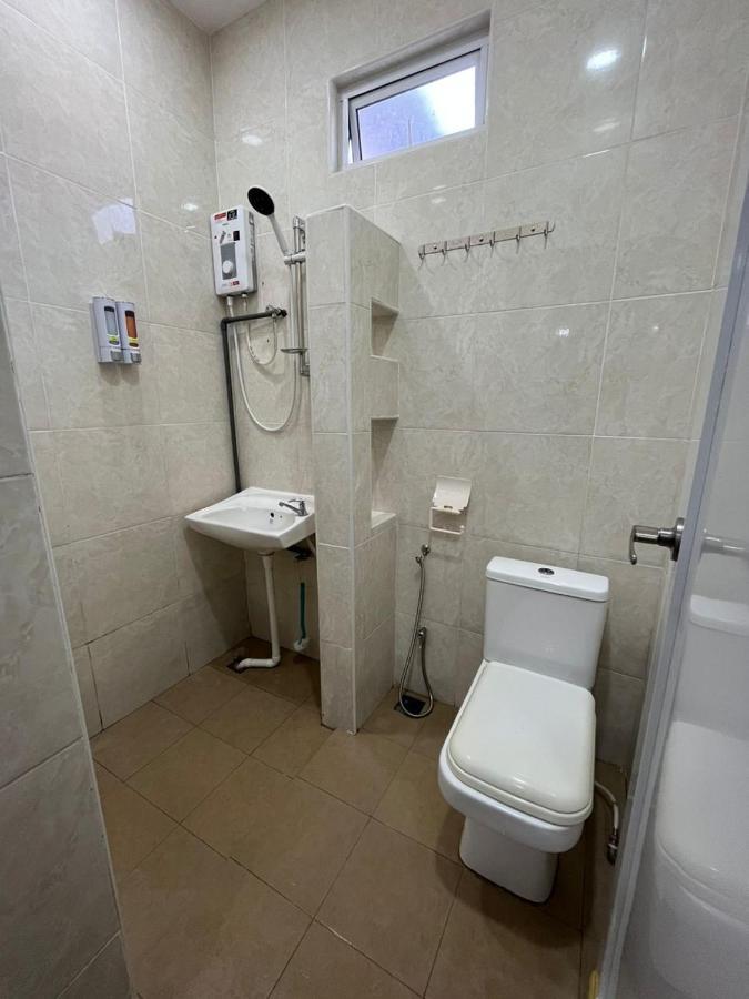 Sungai Ujong Home Stay George Town Exteriér fotografie